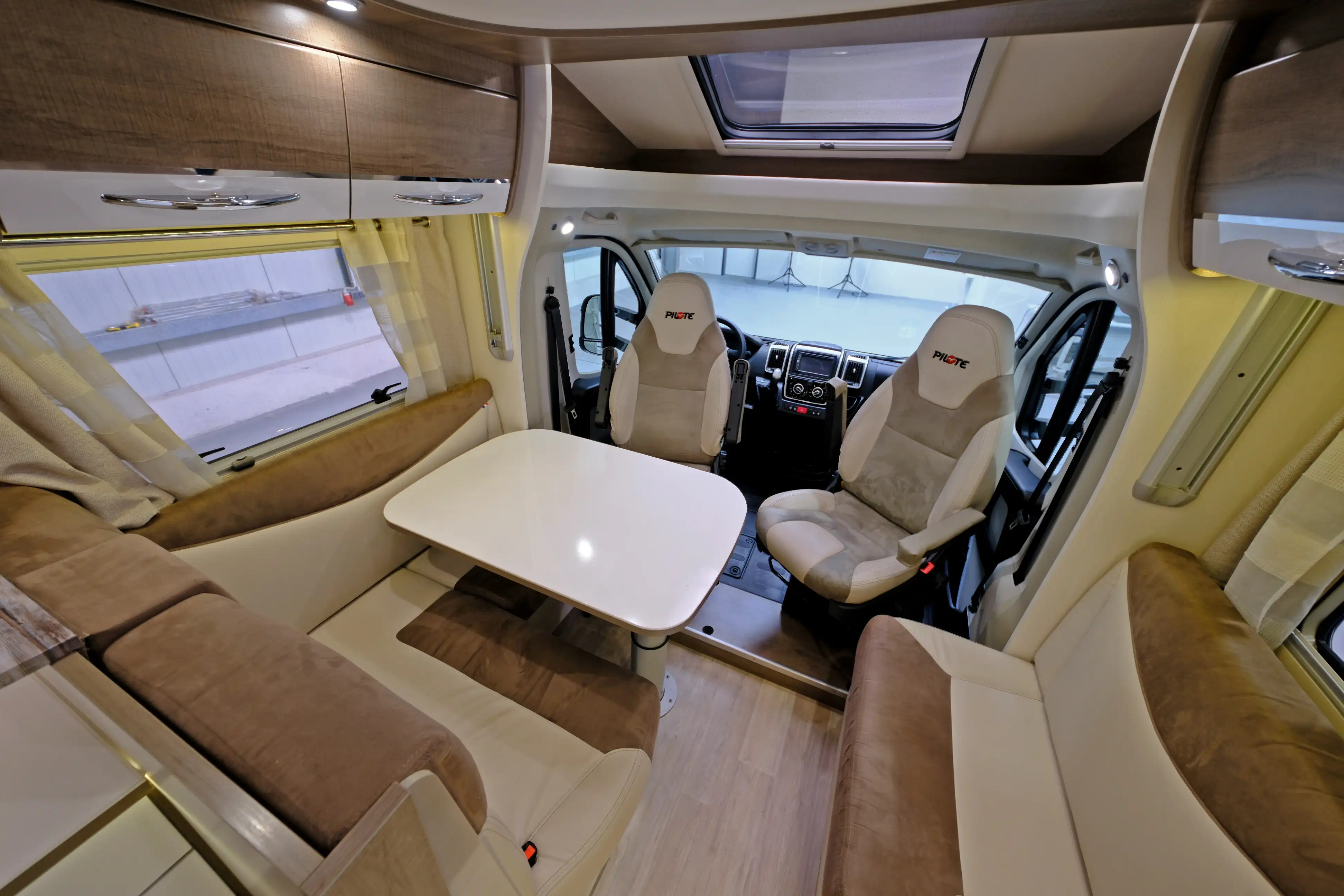 PILOTE P 746 C Sensation
